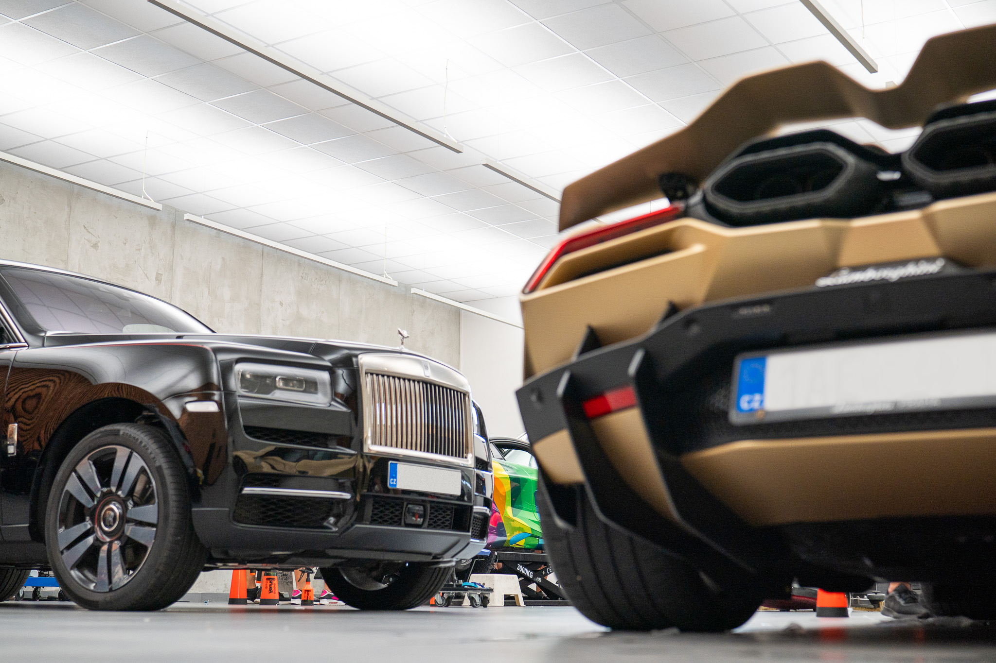 Case study: Rolls-Royce pod světly Spectrasol