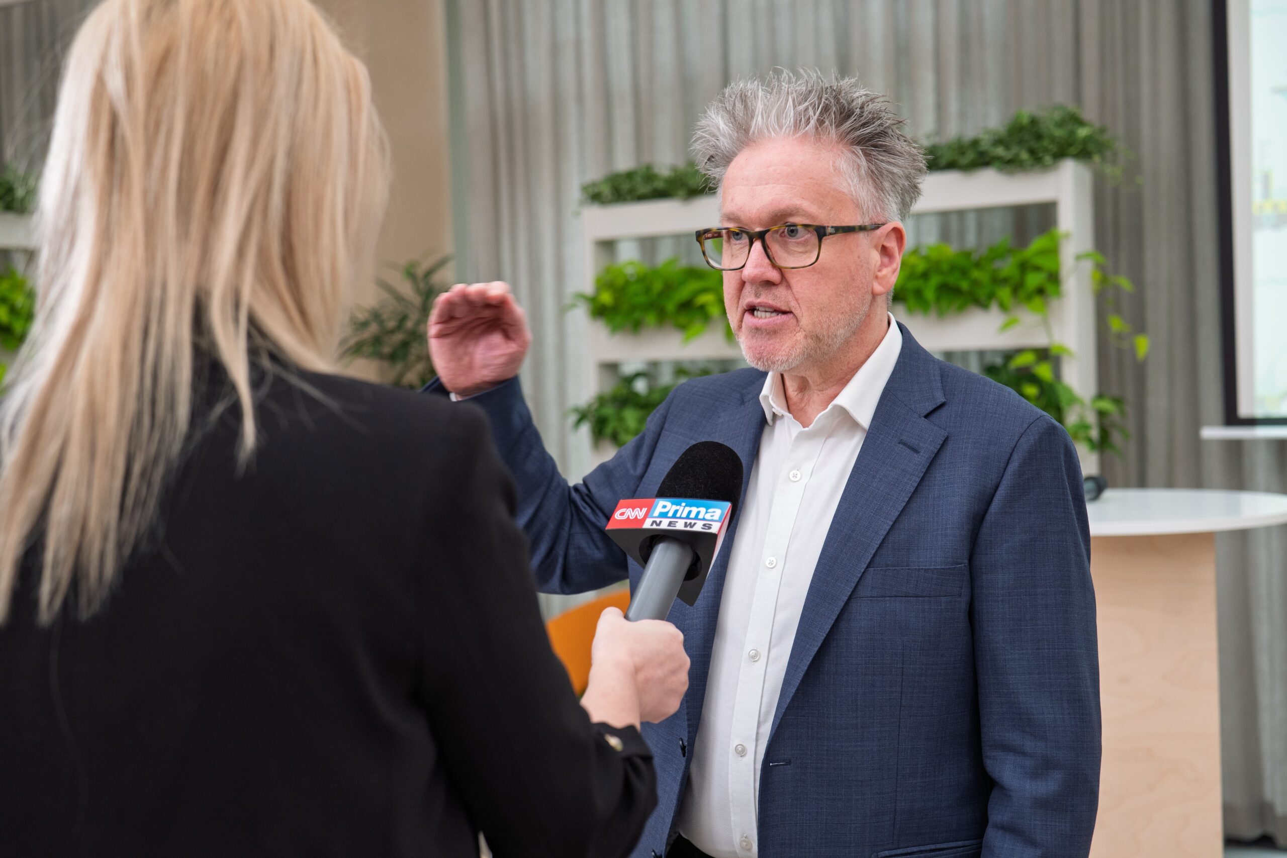 Vliv světla na člověka potvrzuje i článek CNN Prima NEWS