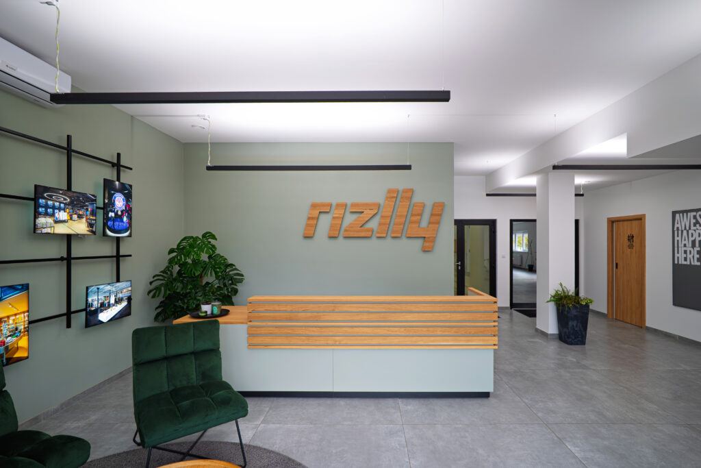 02-Rizlly-Aula 2
